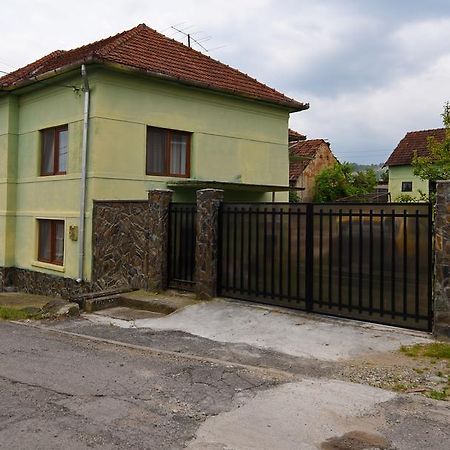 Casa Para Hotel Haţeg Екстериор снимка